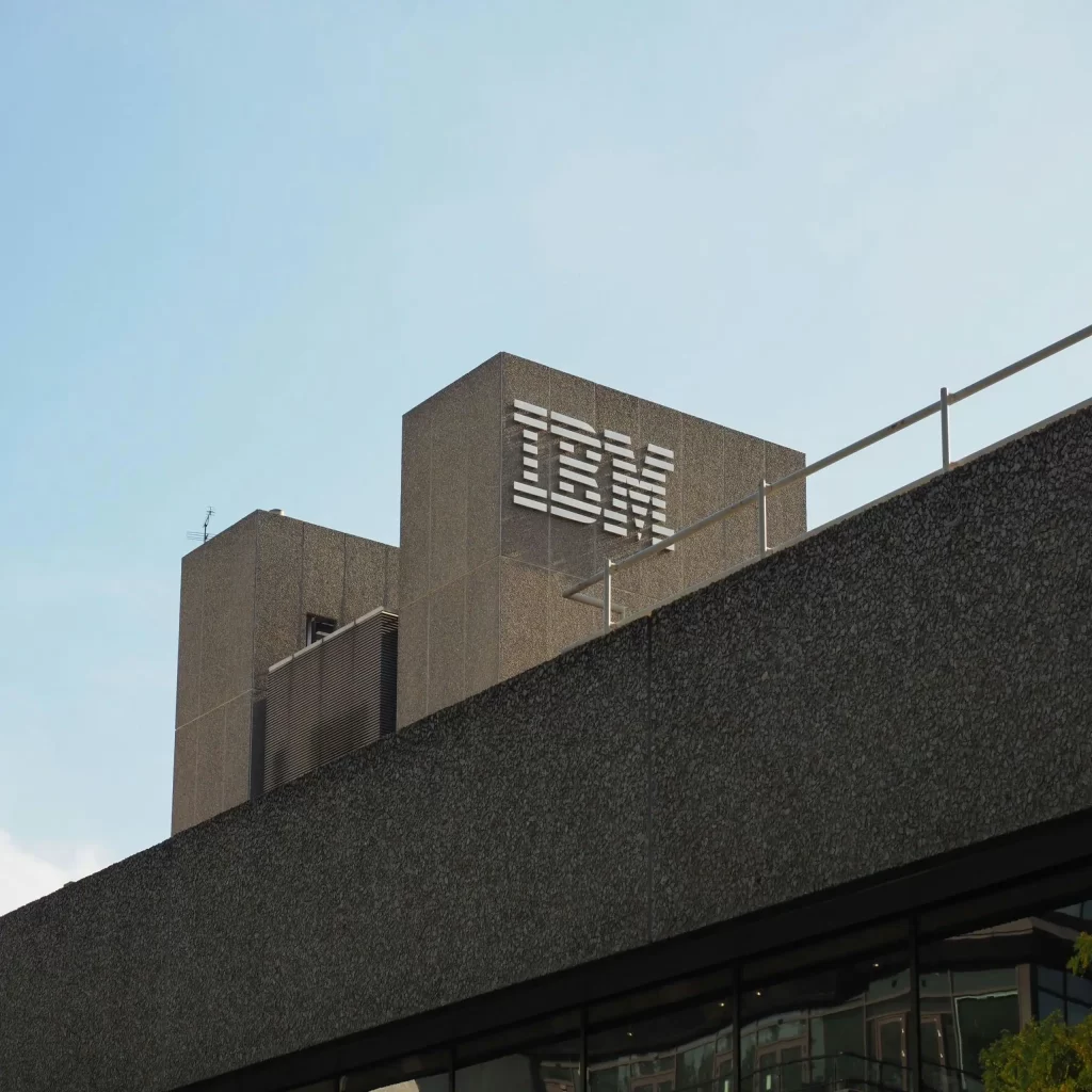 IBM ve Samsung Devrim Yaratacak Yeni Çip Tasarımını Tanıttı